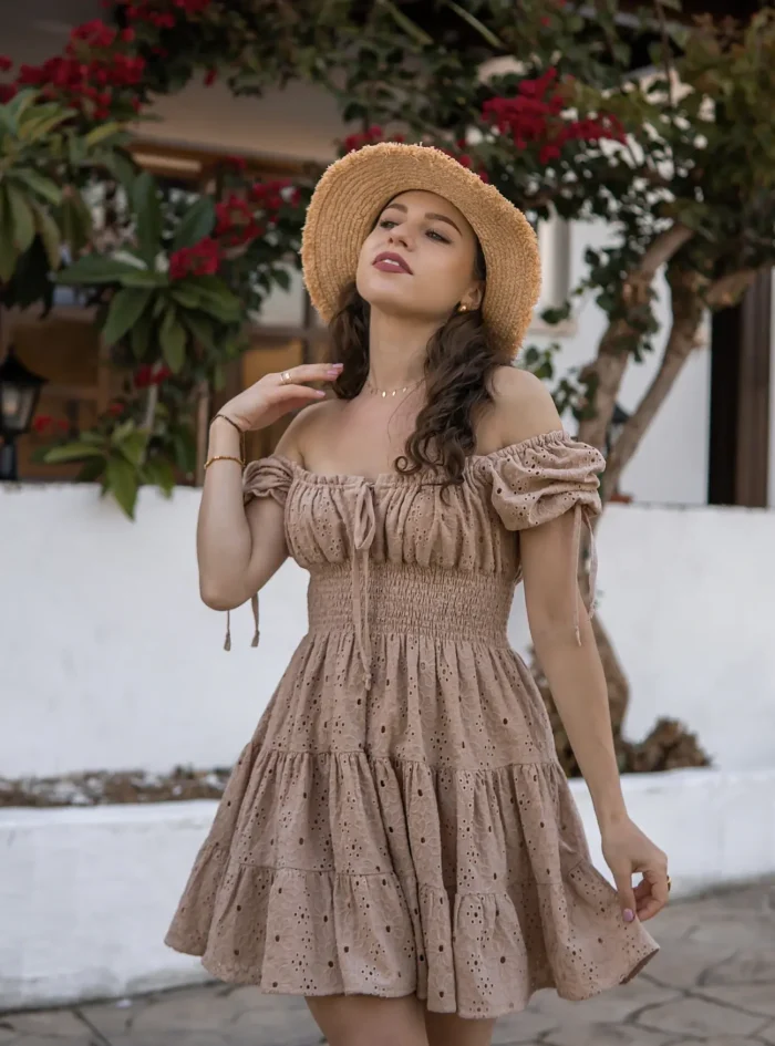 audrey-beige audrey-beige