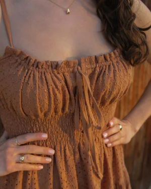 sukienka-AMBER-camel-1