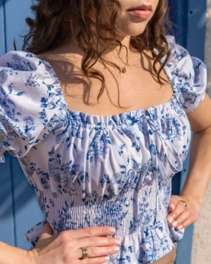 bluzka-ARIANA-blue-flowers-1