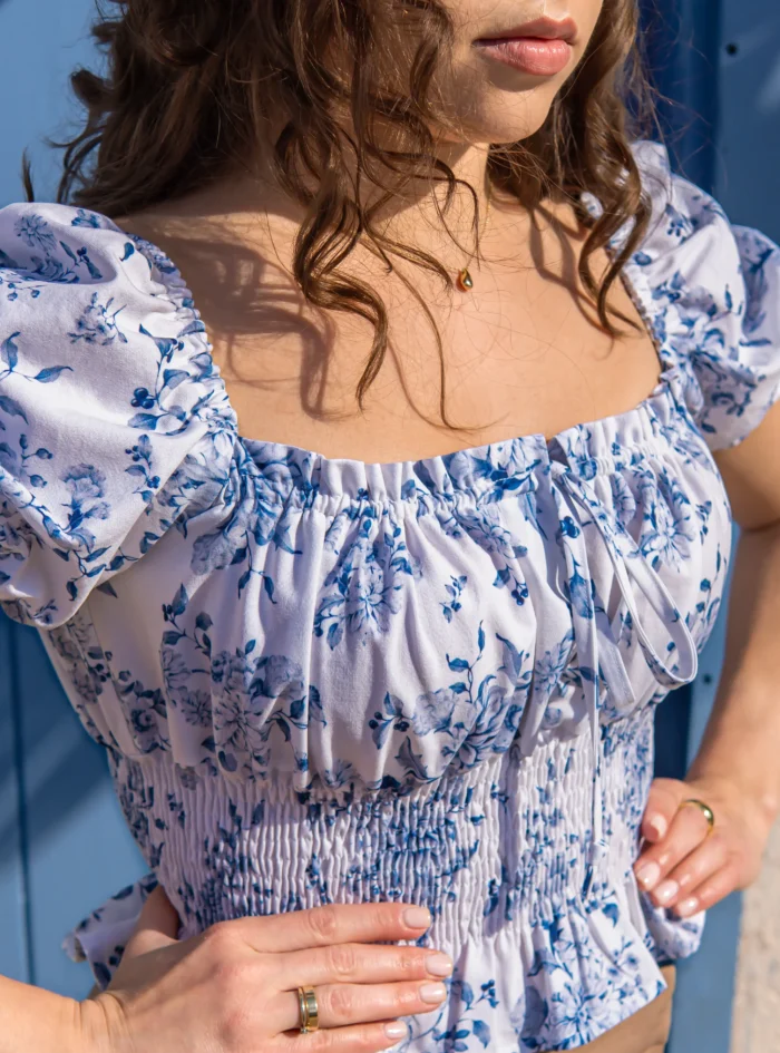 bluzka-ARIANA-blue-flowers-1